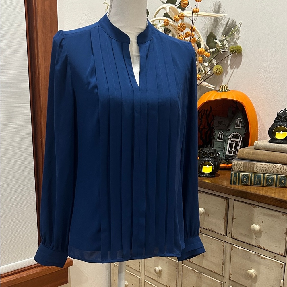 White House Black Market Vibrant Blue Top